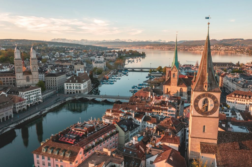 Cost-Effective Travel in Zurich Cost-Effective Travel in Zurich
