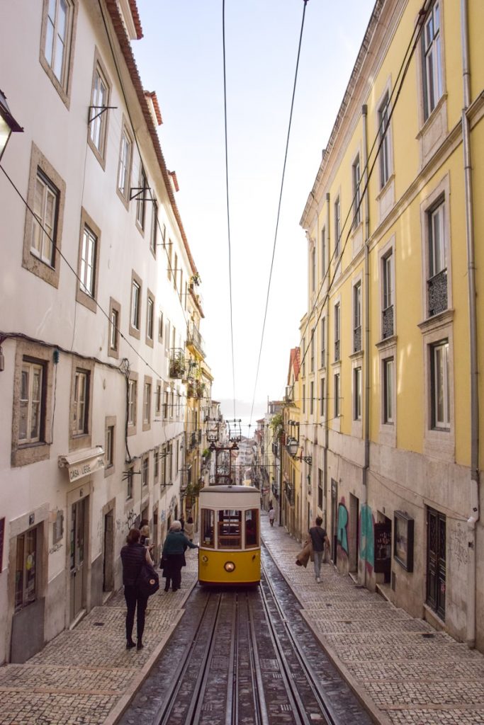 Smart Travel Planning in Europe Smart Travel Planning in Europe